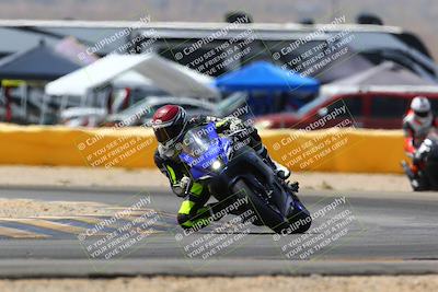 media/Apr-09-2022-SoCal Trackdays (Sat) [[c9e19a26ab]]/Turn 2 (1140am)/